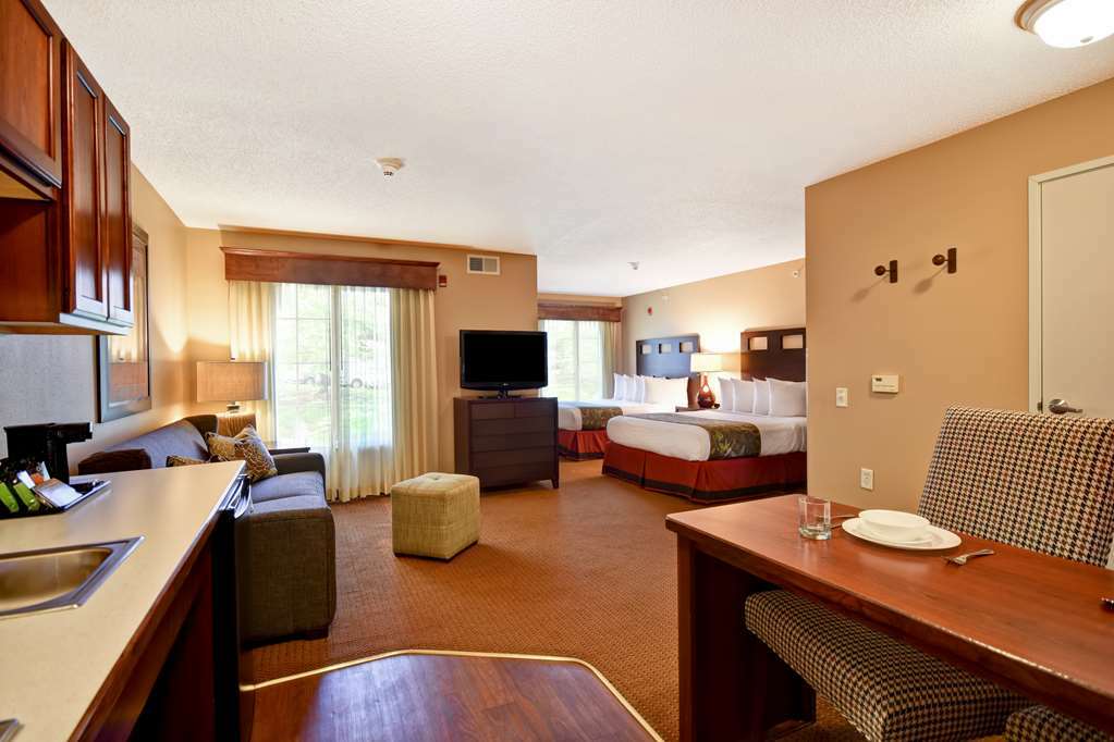 Grandstay Hotel & Suites La Crosse Room photo