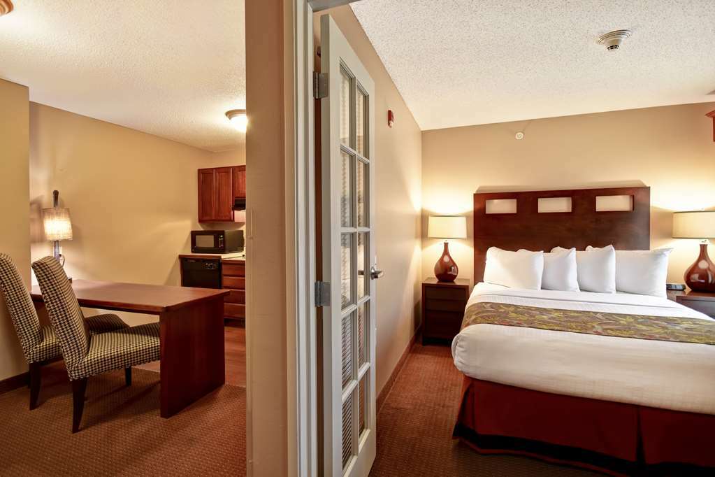 Grandstay Hotel & Suites La Crosse Room photo